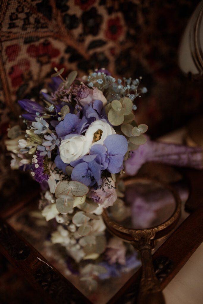 Blumendetail der Braut